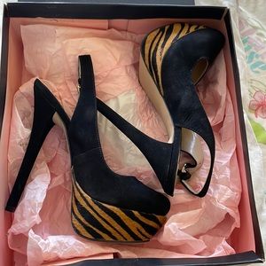 Womens Steve Madden size 8, 4” platform